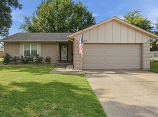 530 E D St, Jenks, OK 74037