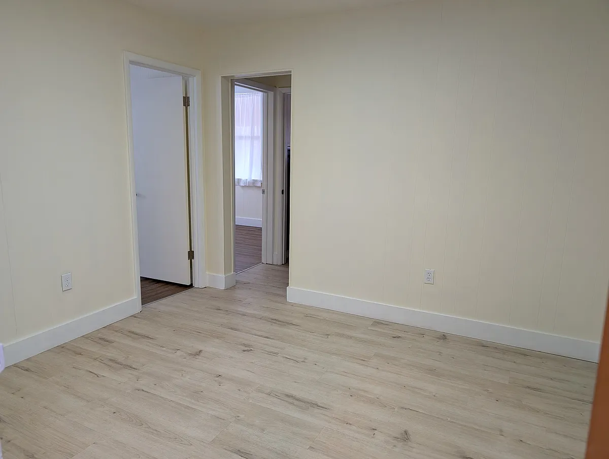 Living room from front door - 2319 N Monroe St #3