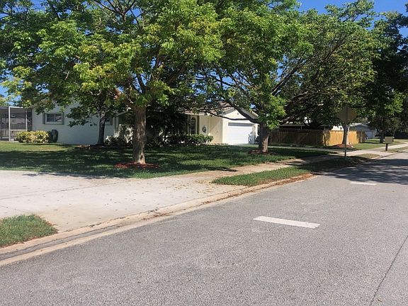4th image of 2620 NW 91st Ave