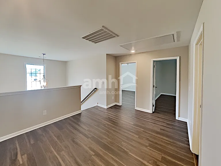 913 Beverly Ct — Photo 19