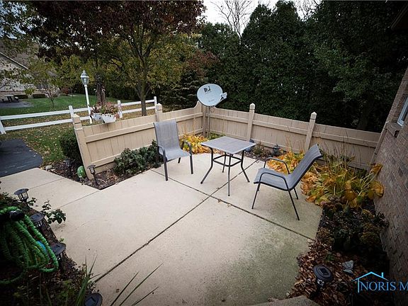 5th image of 1560 Turnbury Ln