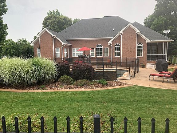 4th image of 511 Birkdale Blvd