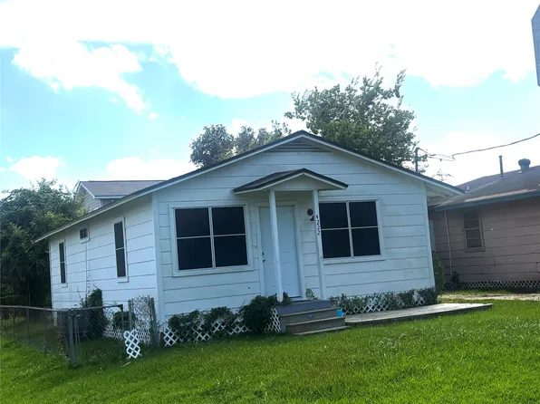4222 Sevan St, Bacliff, TX 77518
