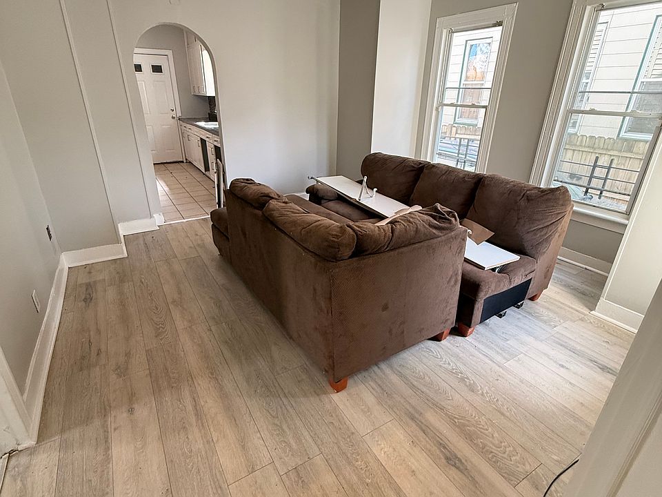 1st image of 493 Winthrop Ave #2A