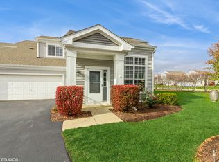 400 Cascade Ln, Oswego, IL 60543