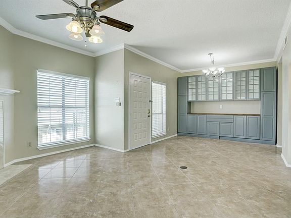 3rd image of 921 Marine Dr APT 334