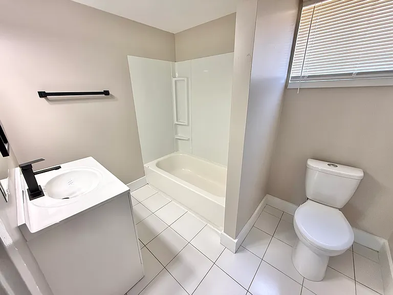 314 N Mechanic St #2 — Photo 10