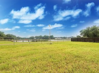 2404 E 20th St, Mission, TX 78572