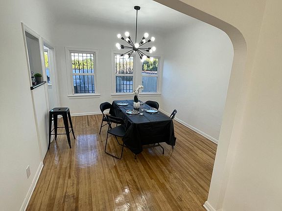 3rd image of 524 N Orange Dr #524
