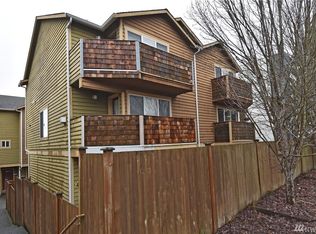 11215 B Greenwood Ave N, Seattle, WA 98133