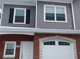 20-30 Hunt Club Cir #10692906, East Amherst, NY 14051