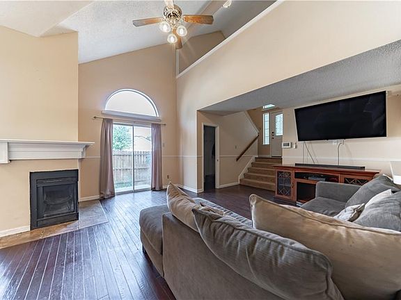 2nd image of 7541 Arbor Hill Dr