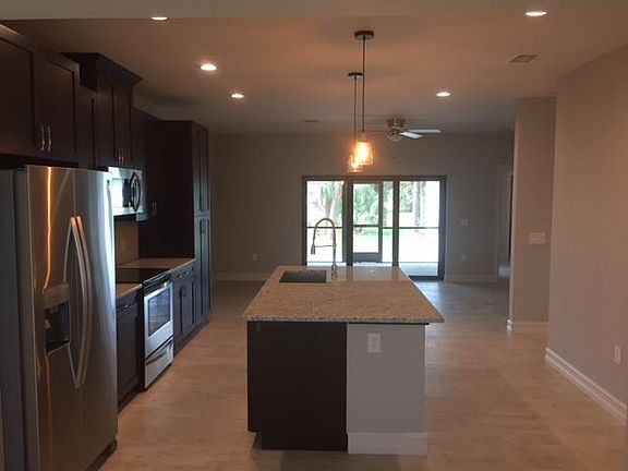 4th image of 290 Rotonda Blvd W #B