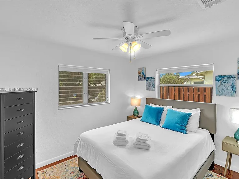 4633 SW 28th Ave — Photo 67