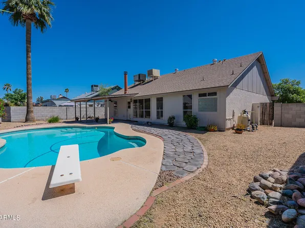 8944 W Hatcher Road, Peoria, AZ 85345