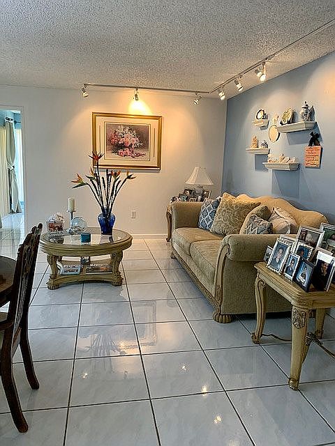 Spacious Living/Family