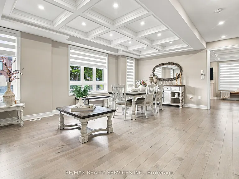 194 Coldwell Bay Cir — Photo 10