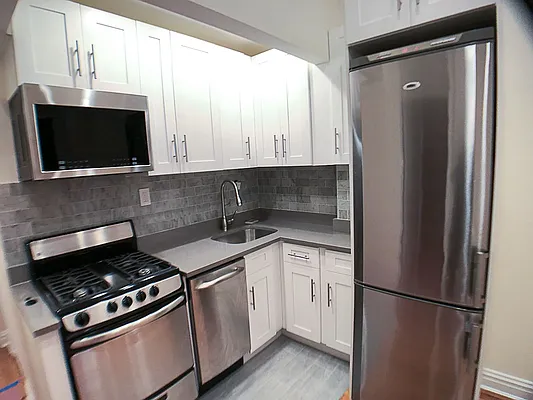 Rented by Francine Realty | media 12