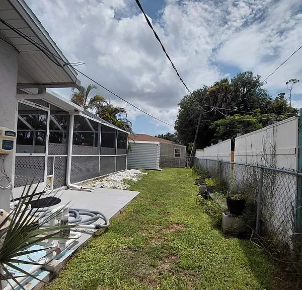 20263 Hamilton Ave — Photo 25