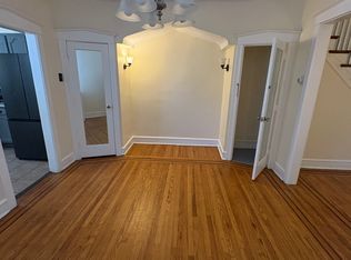 426 E Sharpnack St, Philadelphia, PA 19119