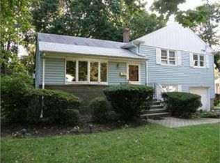1151 Corrinne Ter, Mountainside, NJ 07092