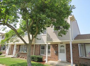 441 Duck Ln, Wood Dale, IL 60191