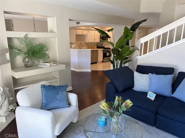 8012 E Snowberry Ln, Anaheim, CA 92808