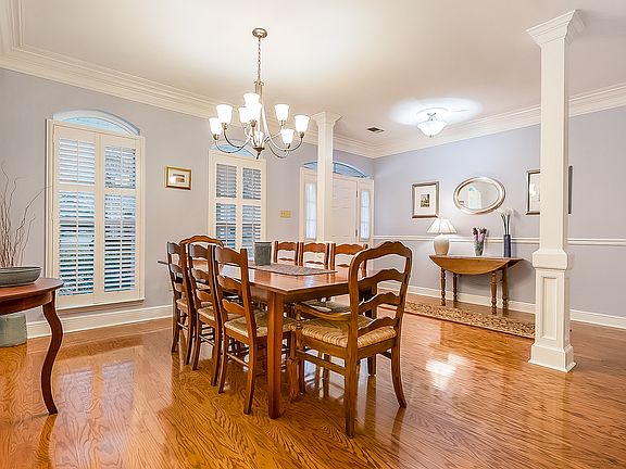 5th image of 181 Majestic Oaks Dr