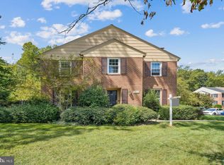 7300 Greentree Rd, Bethesda, MD 20817