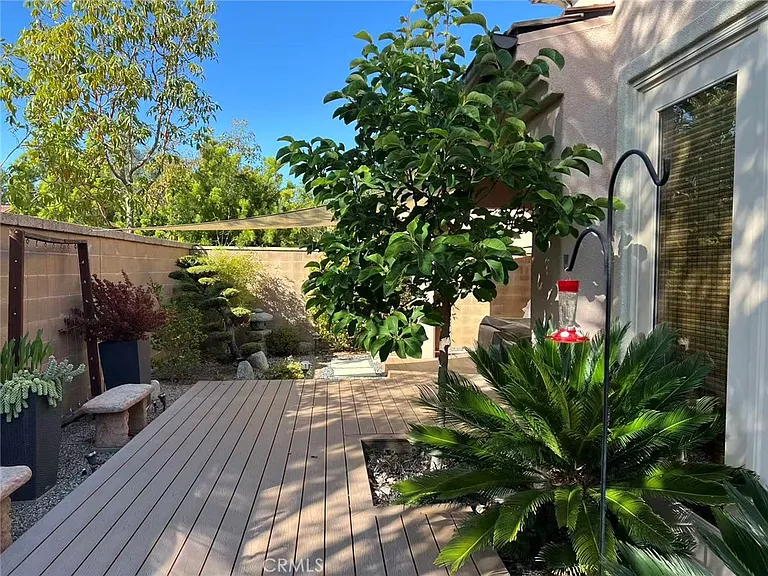 78 Somerton — Photo 12