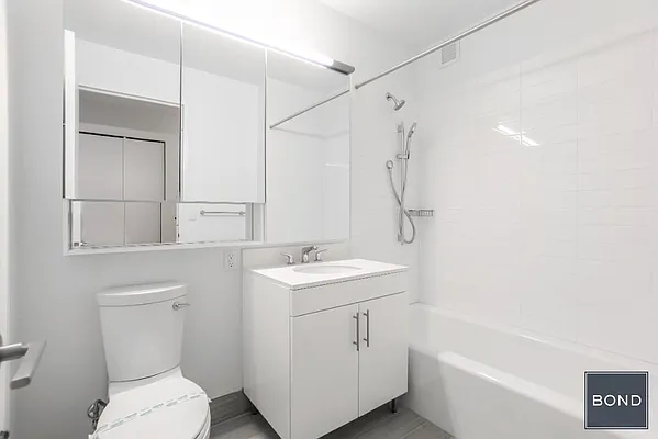 Rented by Bond New York | media 6