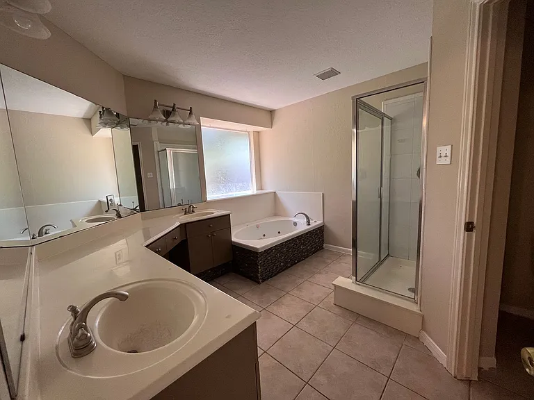 12827 Fox Arrow Ln — Photo 11