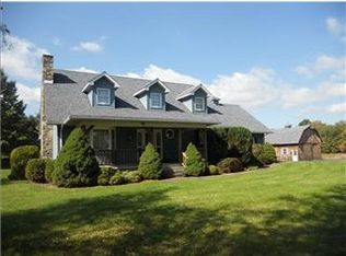 663 Jones Mills Stahlstown Rd, Stahlstown, PA 15687