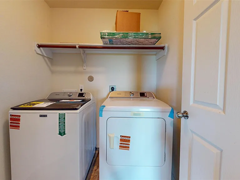 2102 Red Cedar Trl — Photo 25
