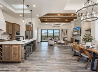 7736 Celestial St, Las Cruces, NM 88012