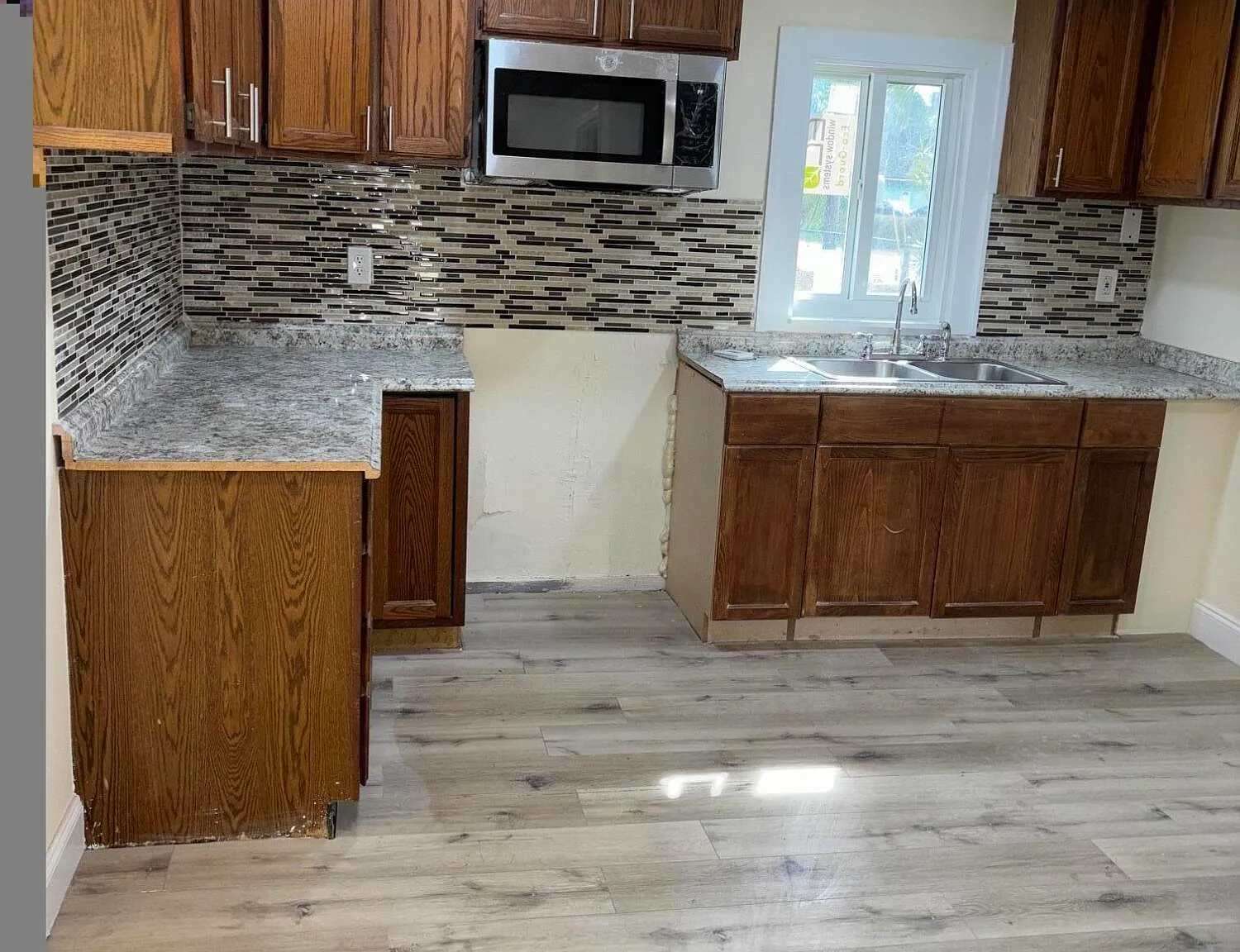 2 bed, 1.0 bath, 712 sqft, $1,700 — Photo 3