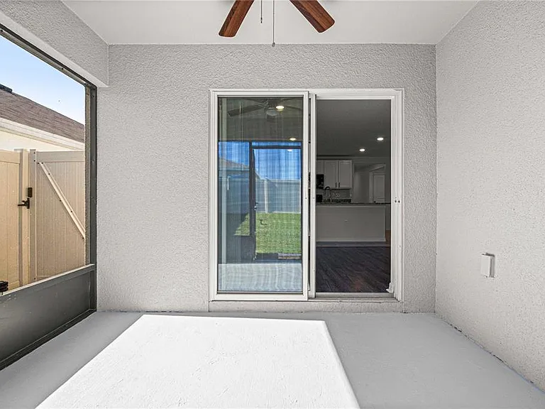 8687 SW 49th Ter — Photo 22