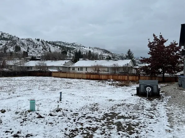 2608 Elston Dr, Kamloops, BC V2B 6X2