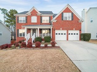 1060 Great Oaks Dr, Lawrenceville, GA