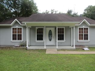 813 Peach St, Ocean Springs, MS 39564