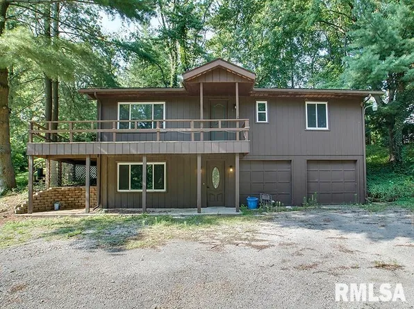 200 N Oakley St, Edinburg, IL 62531