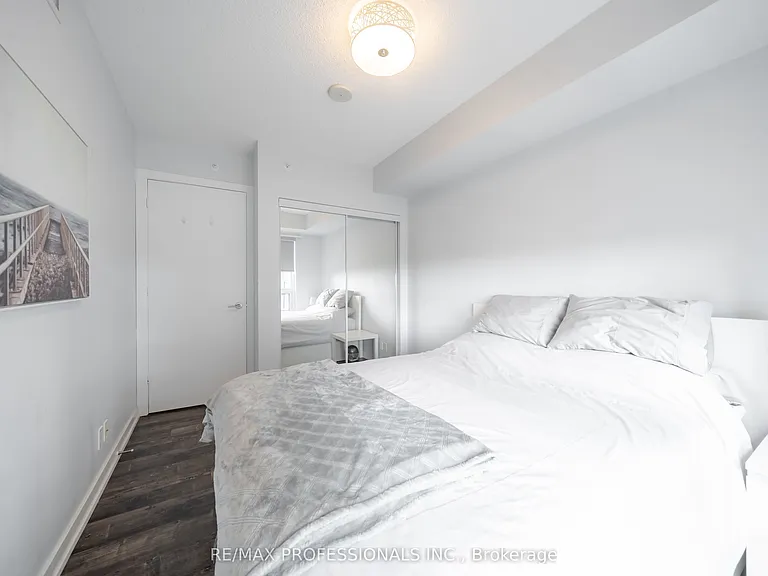 2220 Lake Shore Blvd W #909 — Photo 18