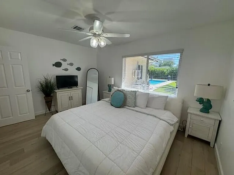 632 SW 8th Ave — Photo 13