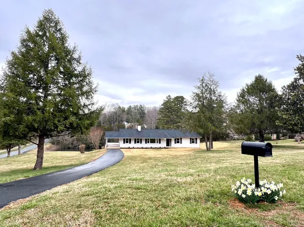 100 Nw Ln, Charlottesville, VA 22911