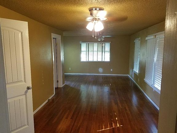5th image of 3007 Coal St