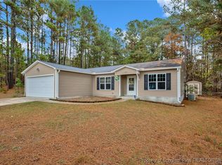 157 Jamestown Dr, Spring Lake, NC 28390