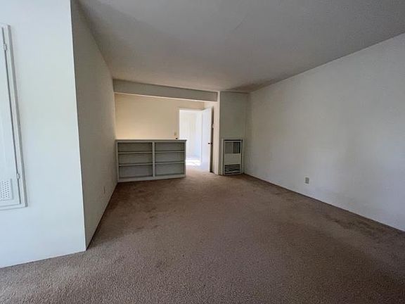 5th image of 1041 Noel Dr APT 3