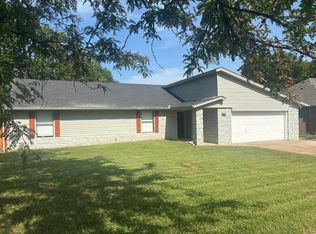 312 S Indianwood Ave, Broken Arrow, OK 74012