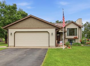 1440 Birchwood Ln, Eau Claire, WI 54703