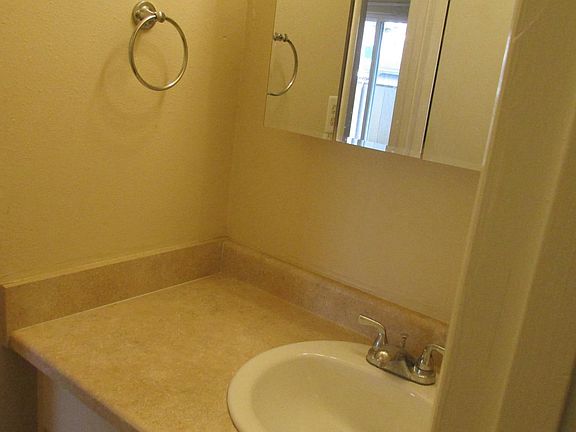 4th image of 1405 Race St APT 207